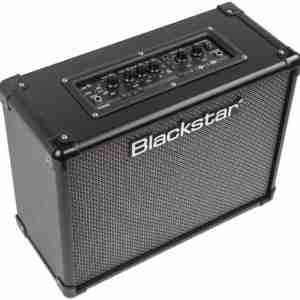 BLACKSTAR-E-Gitarrencombo-IDCore-40-V4 auf weissem Hintergrund